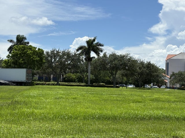 4 of 8 - Lot 4 B Nw Courtyard Circle, Port Saint Lucie, FL