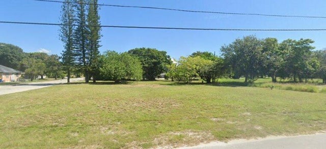 4 of 6 - 1308 Avenue I Av, Fort Pierce, FL