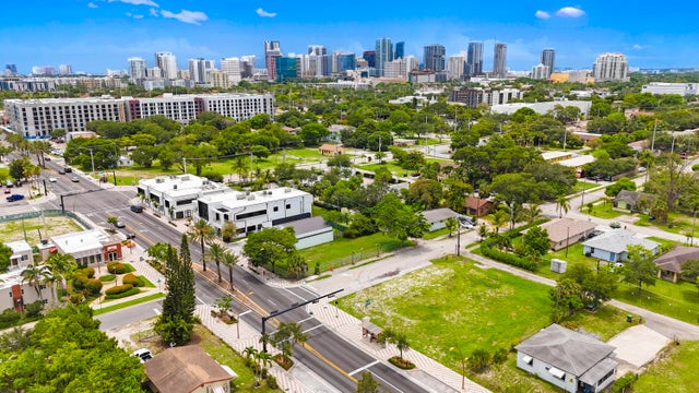 2 of 7 - 1000 Sistrunk Blvd, Fort Lauderdale, FL