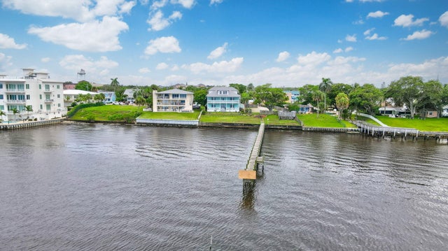 1 of 8 - 15 Se Seminole Street, Stuart, FL
