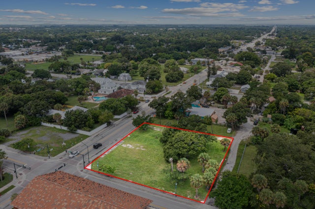 3 of 25 - 1012 Orange Av, Fort Pierce, FL