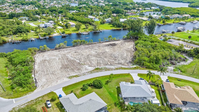 5 of 5 - 2807 Se Peru St, Port Saint Lucie, FL