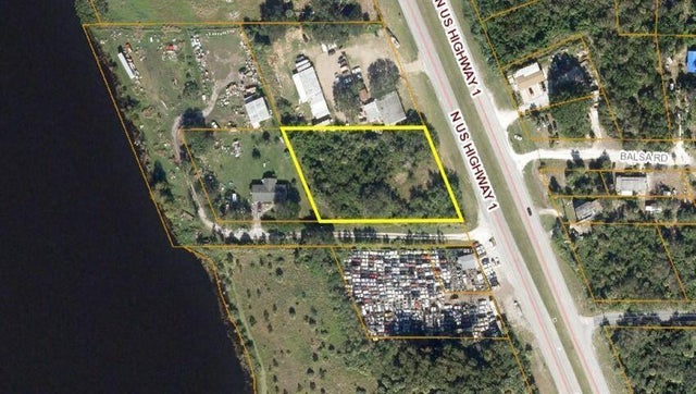 1 of 11 - 5381 N Us Highway 1, Fort Pierce, FL