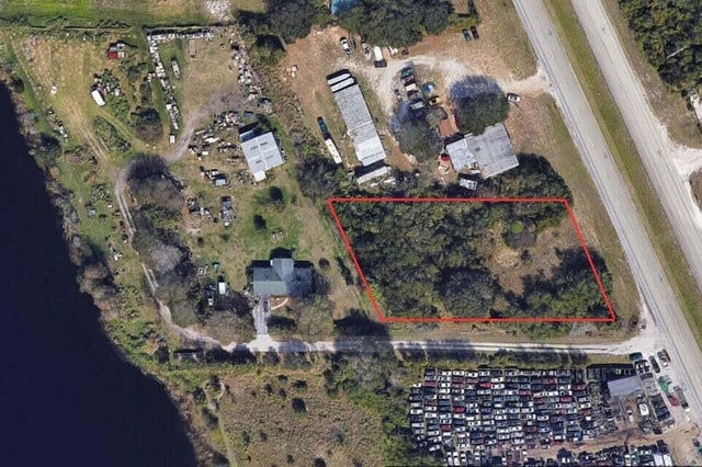 5 of 11 - 5381 N Us Highway 1, Fort Pierce, FL