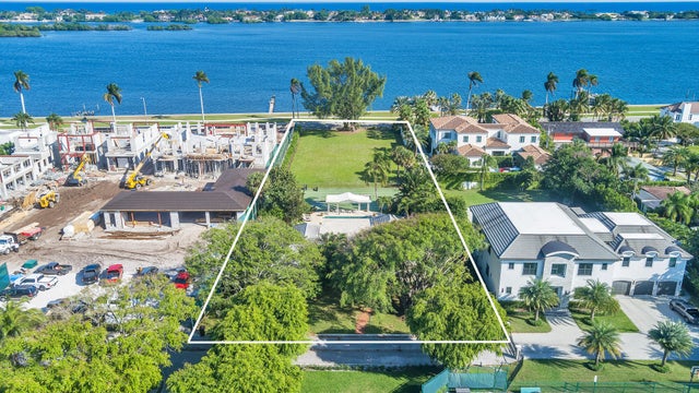 3 of 19 - 5400 Essex Ct, West Palm Beach, FL