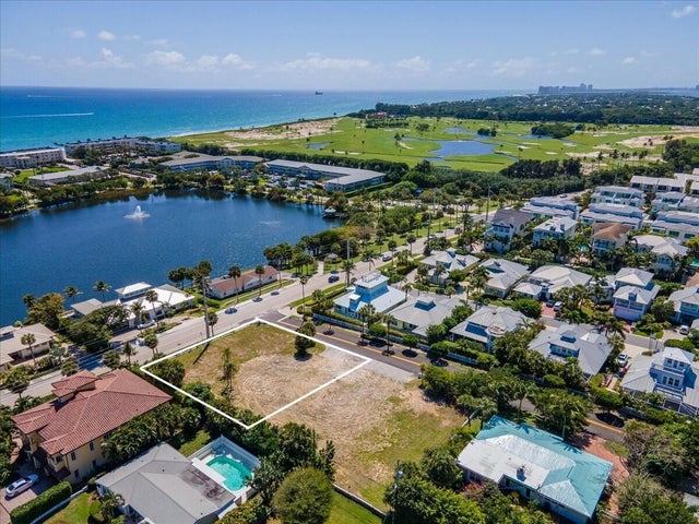 3 of 14 - 401 Olympus Dr, Juno Beach, FL