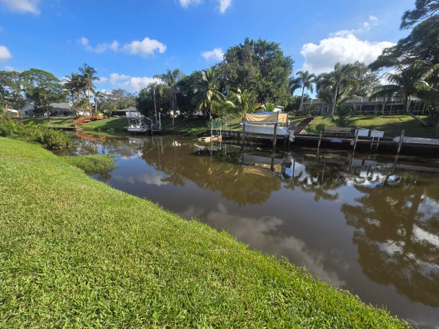 1 of 32 - 178 Ne Dominican Terrace, Port Saint Lucie, FL