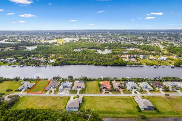 4 of 10 - 221 Se Fiore Bello, Port Saint Lucie, FL