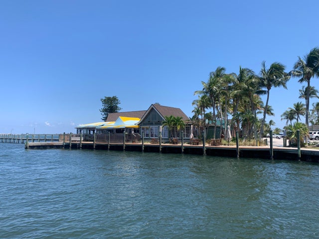 4 of 5 - 1405 Ne Indian River Dr #22, Jensen Beach, FL