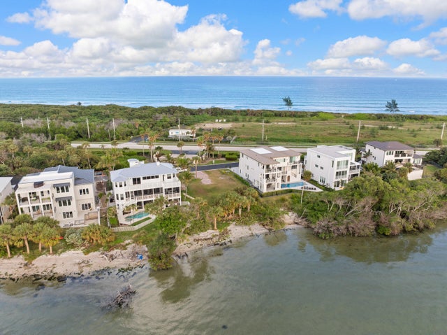 5 of 15 - 7671 Pelican Pointe Drive, Jensen Beach, FL