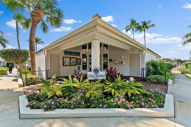 4 of 15 - Oak Harbour Dr #c-3, Juno Beach, FL