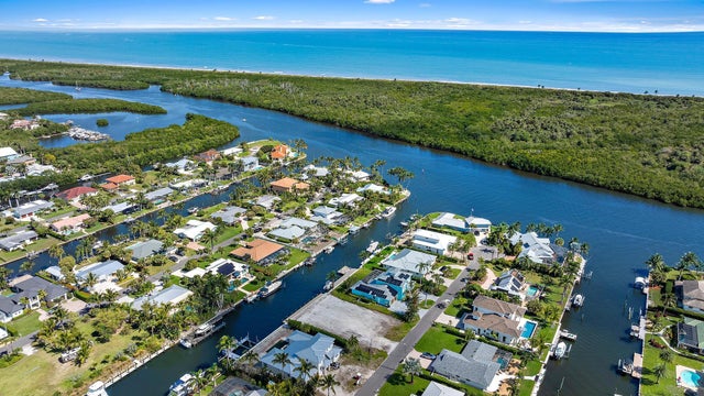 5 of 15 - 8531 Se Driftwood Street, Hobe Sound, FL