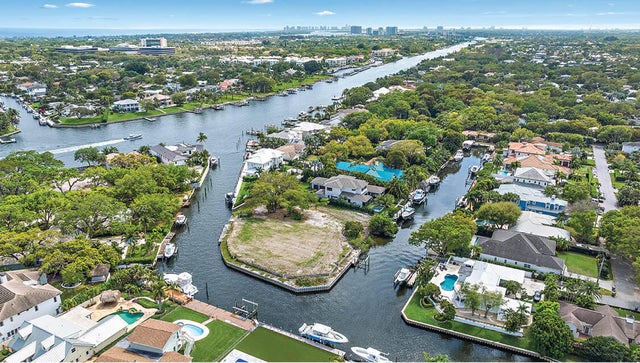 2 of 15 - 12935 S Shore Dr, Palm Beach Gardens, FL