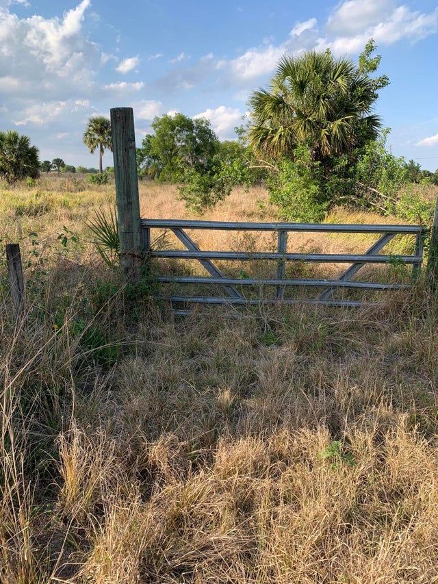 2 of 8 - 20637 Simone Drive, Loxahatchee, FL