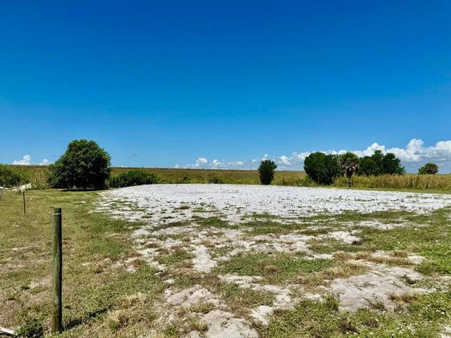 1 of 11 - 5646 Us Hwy 441, Okeechobee, FL