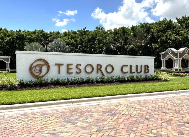 1 of 11 - 102 Se Via Verona, Port Saint Lucie, FL