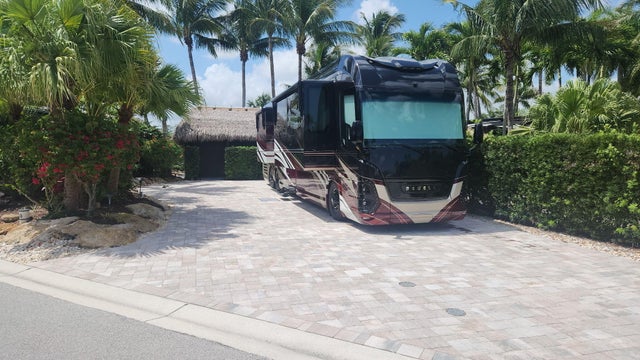 1 of 14 - 460 Nw Foursome Lane, Port Saint Lucie, FL