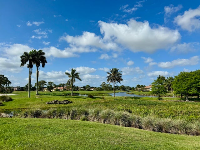 3 of 9 - Se Bella Strano, Port Saint Lucie, FL