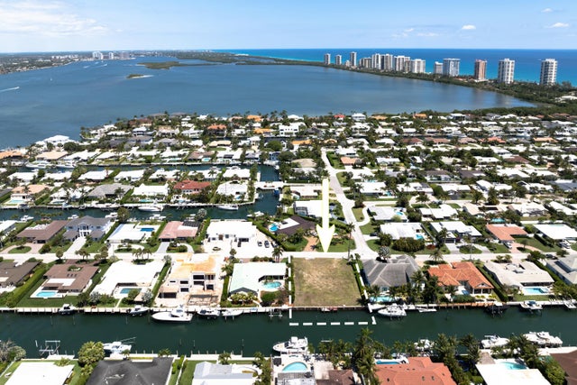 4 of 37 - 1121 Coral Wy, Singer Island, FL