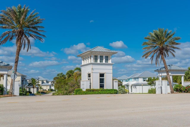 2 of 10 - 103 Ocean Estates Dr, Hutchinson Island, FL