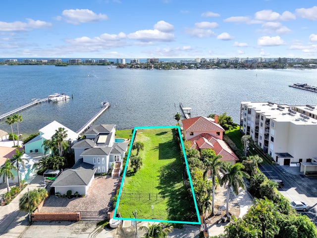 3 of 41 - 3 18th Av S, Lake Worth Beach, FL