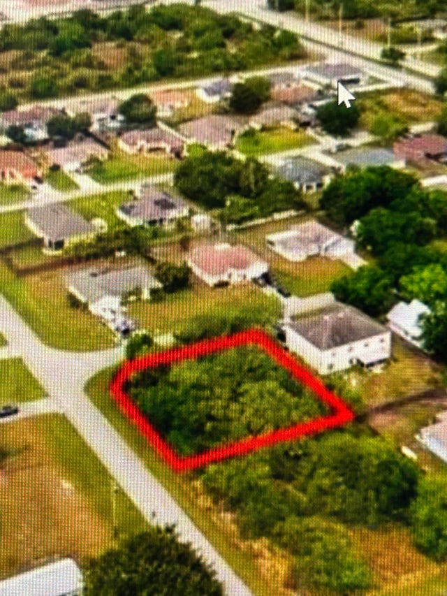 3 of 4 - 629 Sw Abraham Av, Port Saint Lucie, FL