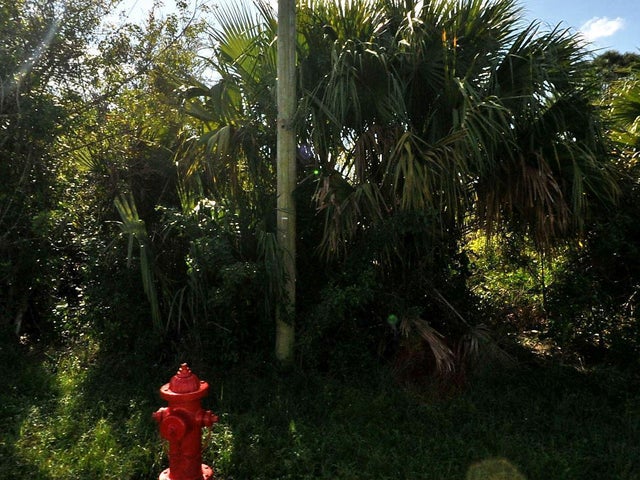 1 of 1 - 884 Sw Mccoy Av, Port Saint Lucie, FL