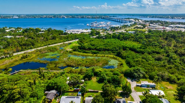 5 of 33 - 1217 Nw Charlie Green Dr, Stuart, FL