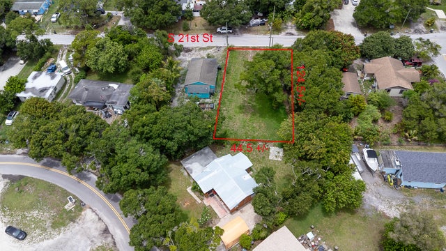 2 of 14 - 608 S 21 St, Fort Pierce, FL