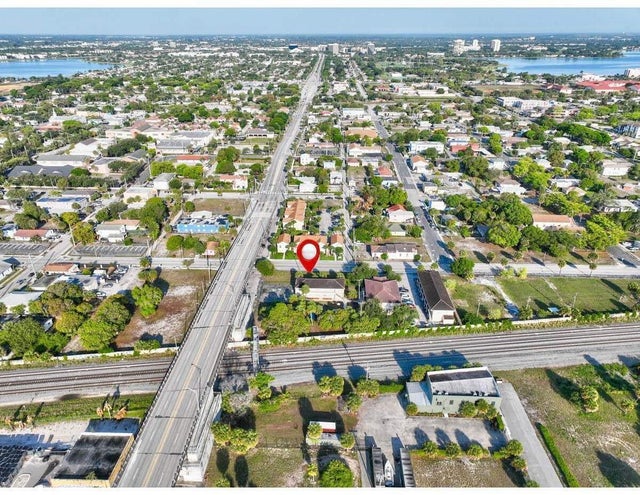 3 of 8 - 1306 Henrietta Avenue, West Palm Beach, FL