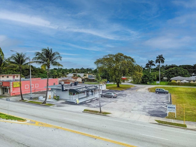 5 of 5 - 118 N Federal Highway, Dania Beach, FL