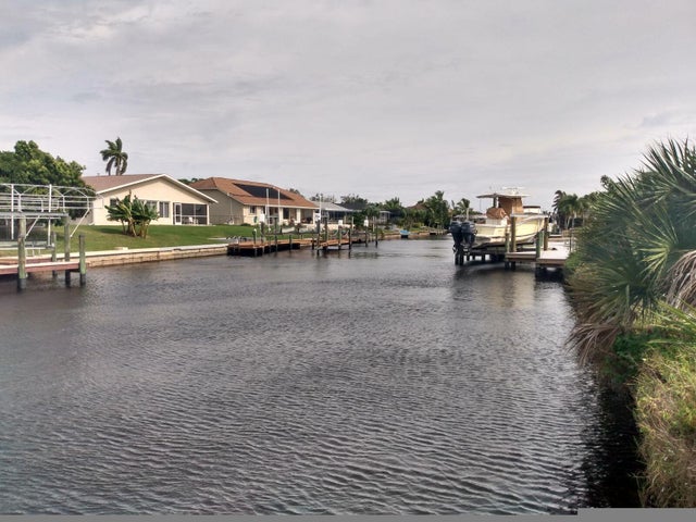 1 of 6 - 1727 Se 16th St #lot 21, Cape Coral, FL