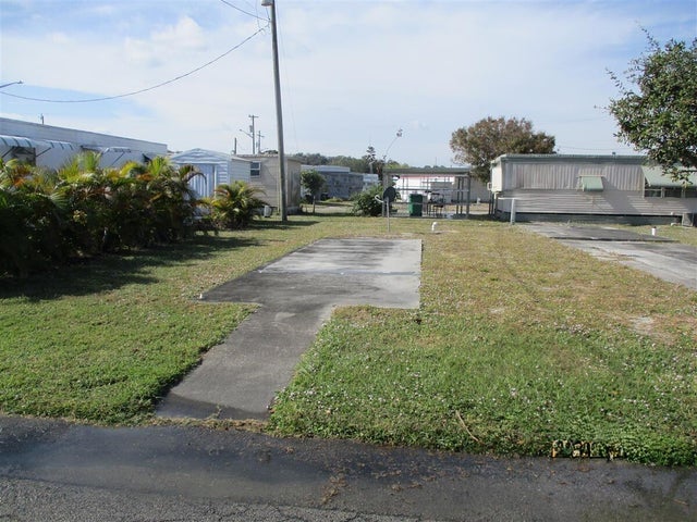 5 of 8 - 2023 St. Lucie Blvd ## 20, Fort Pierce, FL