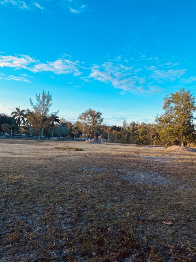 2 of 4 - 12398 Tangerine Blvd, West Palm Beach, FL