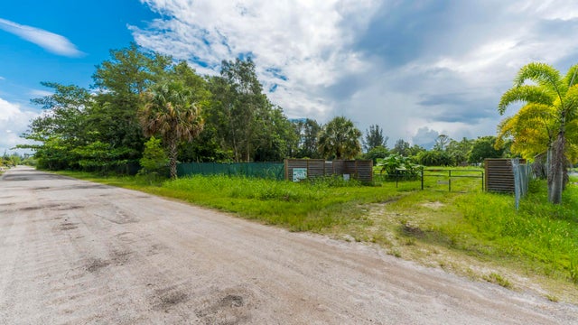 4 of 24 - 6424 Park Lane W, Lake Worth, FL