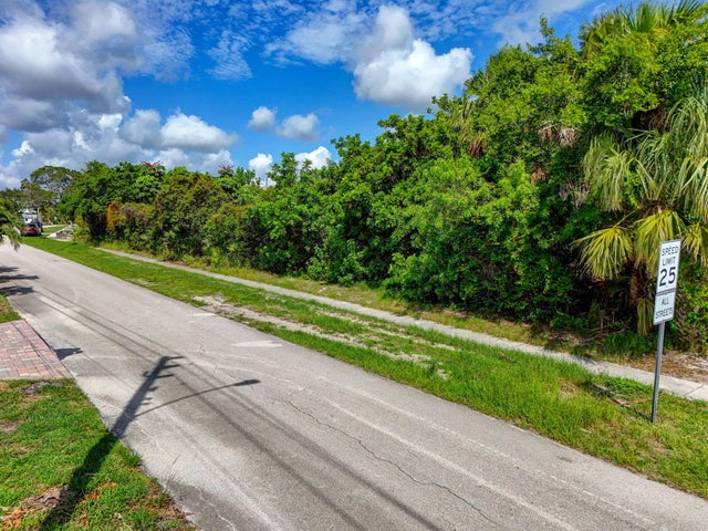 2 of 28 - Se Unassigned Street, Hobe Sound, FL