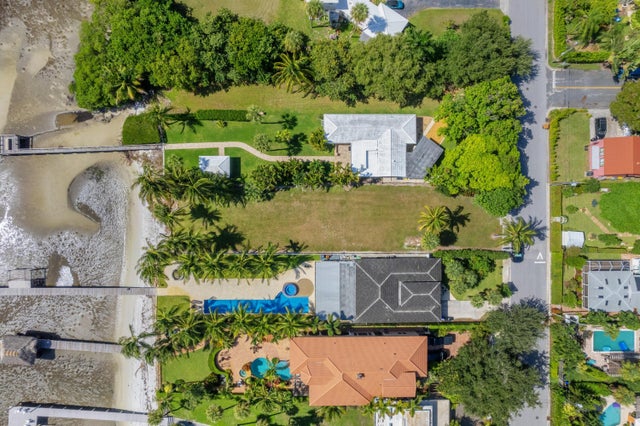 3 of 11 - 826 S Lakeside Drive, Lake Worth Beach, FL