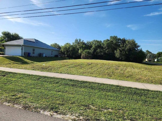3 of 4 - 9246 87th Street, Vero Beach, FL