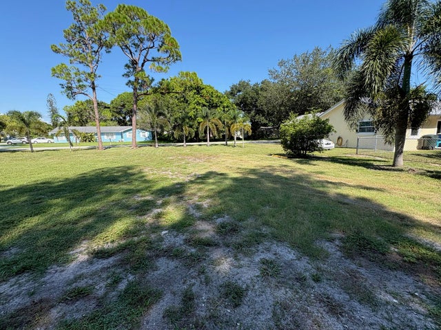 2 of 5 - 2726 S 10 Th Street S, Fort Pierce, FL