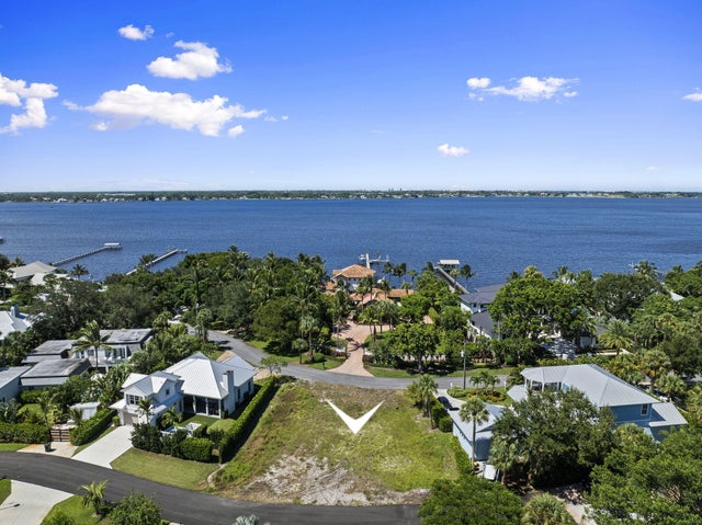2 of 16 - 932 Se Riverside Drive, Stuart, FL
