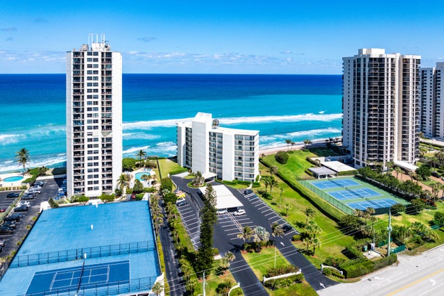 3 of 12 - N/A, Singer Island, FL