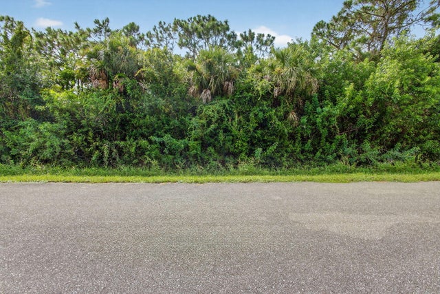 5 of 26 - 3747 Nw 29th Avenue, Okeechobee, FL