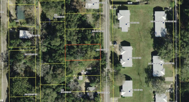 1 of 4 - 212 4th Street Se, Havana, FL