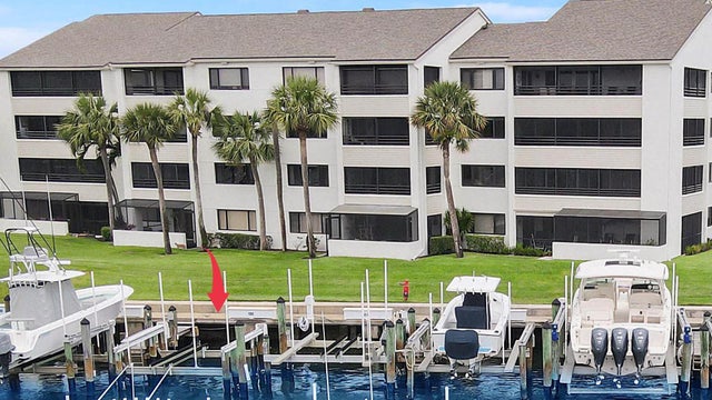 3 of 21 - 822 Oak Harbour Drive #d-13, Juno Beach, FL