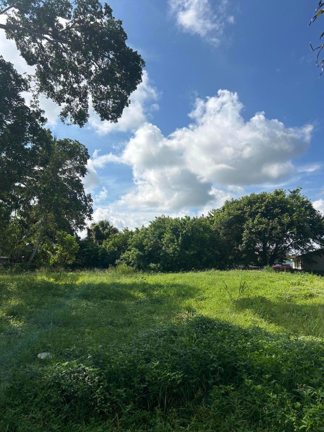 1 of 3 - 4896 Alberta Avenue, West Palm Beach, FL