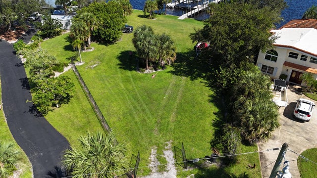 3 of 11 - 4345 Se Mulford Lane, Stuart, FL