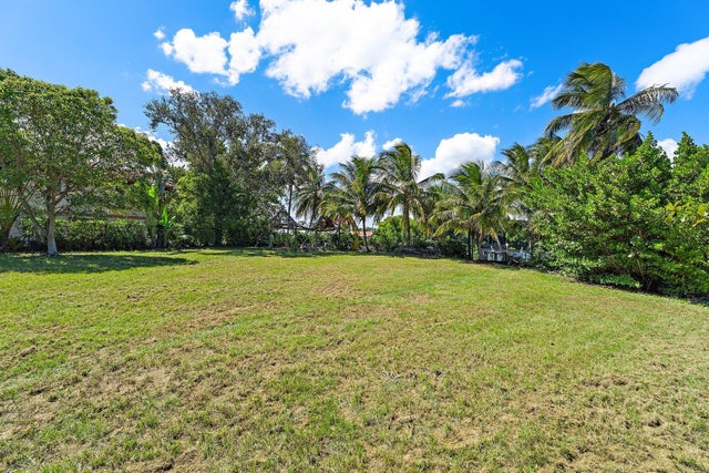 5 of 12 - 2103 Cove Lane, North Palm Beach, FL