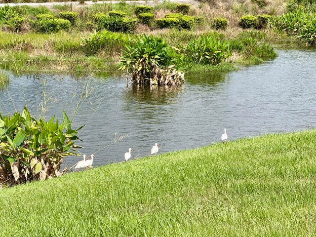 4 of 10 - 137 Se Mira Lavella, Port Saint Lucie, FL