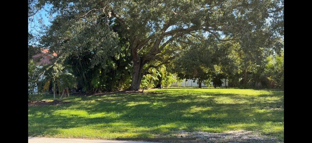 2061 Sw Ember Street, Port Saint Lucie