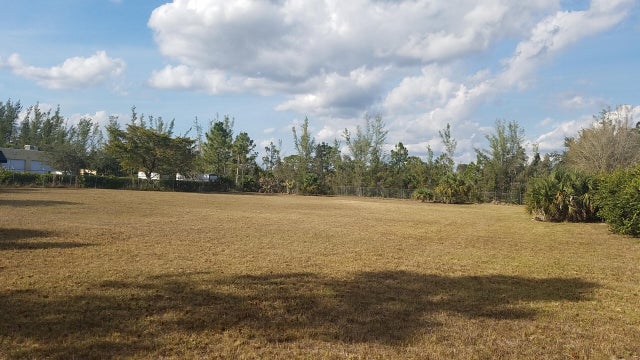 2 of 7 - 15925 Assembly Loop Loop, Jupiter, FL
